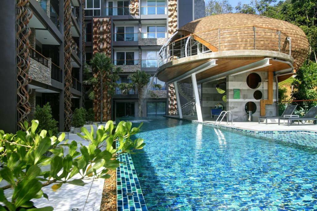 Emerald Terrace Patong Exterior photo